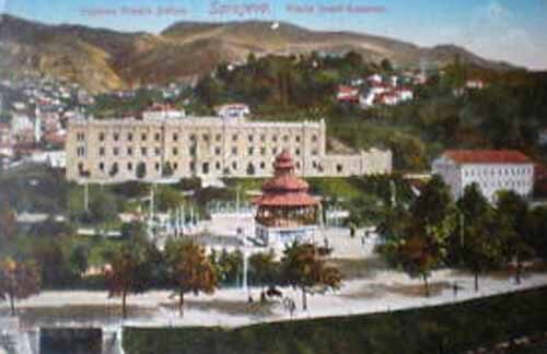 A period photograph of the Franz Joseph Barracks in Sarajevo, taken circa 1900, showing the neoclassical Habsburg replacement built by Karel Pařík and Ludwig Huber on the site of the Ottoman Kršla.