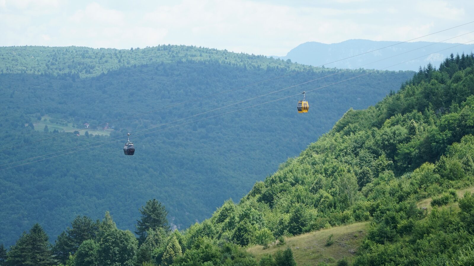 A close-up of one of the Trebević cable cars on the line.